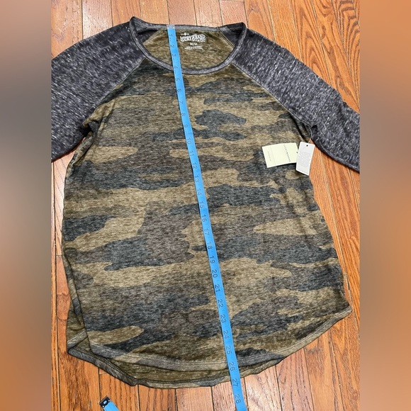 Lucky Brand Camo Raglan Sleeve Blouse - Picture 10 of 11